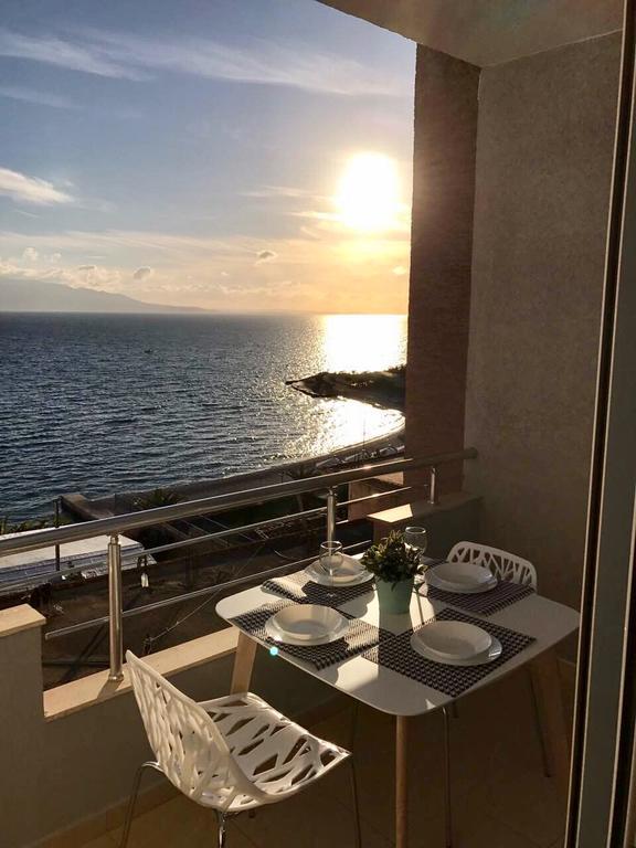 Skyfall Apartment Sarande Exterior photo
