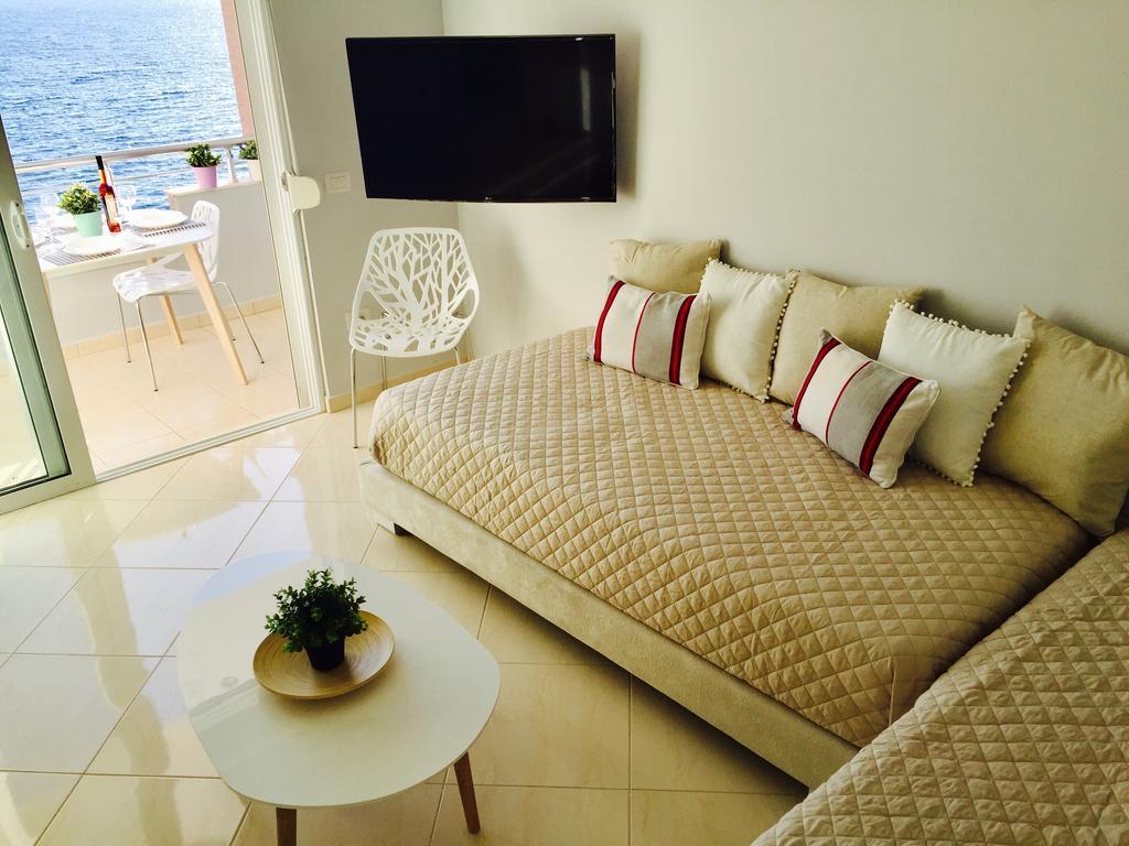 Skyfall Apartment Sarande Exterior photo